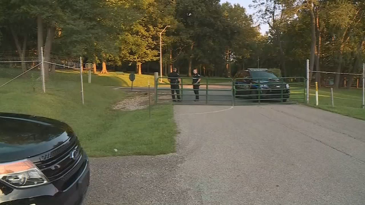 Frankfort Shooting Police at Gate - 9-2-19